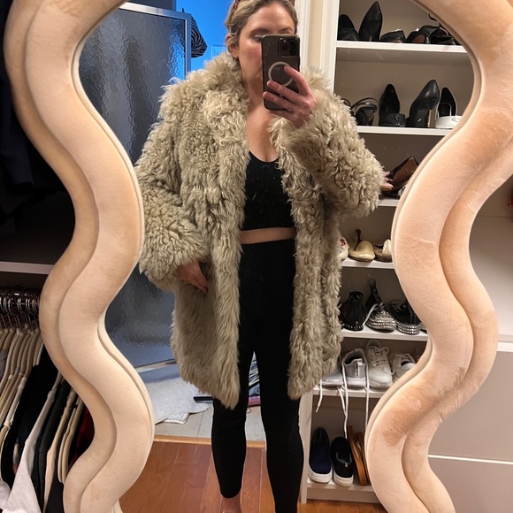 NWT! Saint Laurent sheepskin fur coat • beige • women’s size 38 - Picture 10 of 13